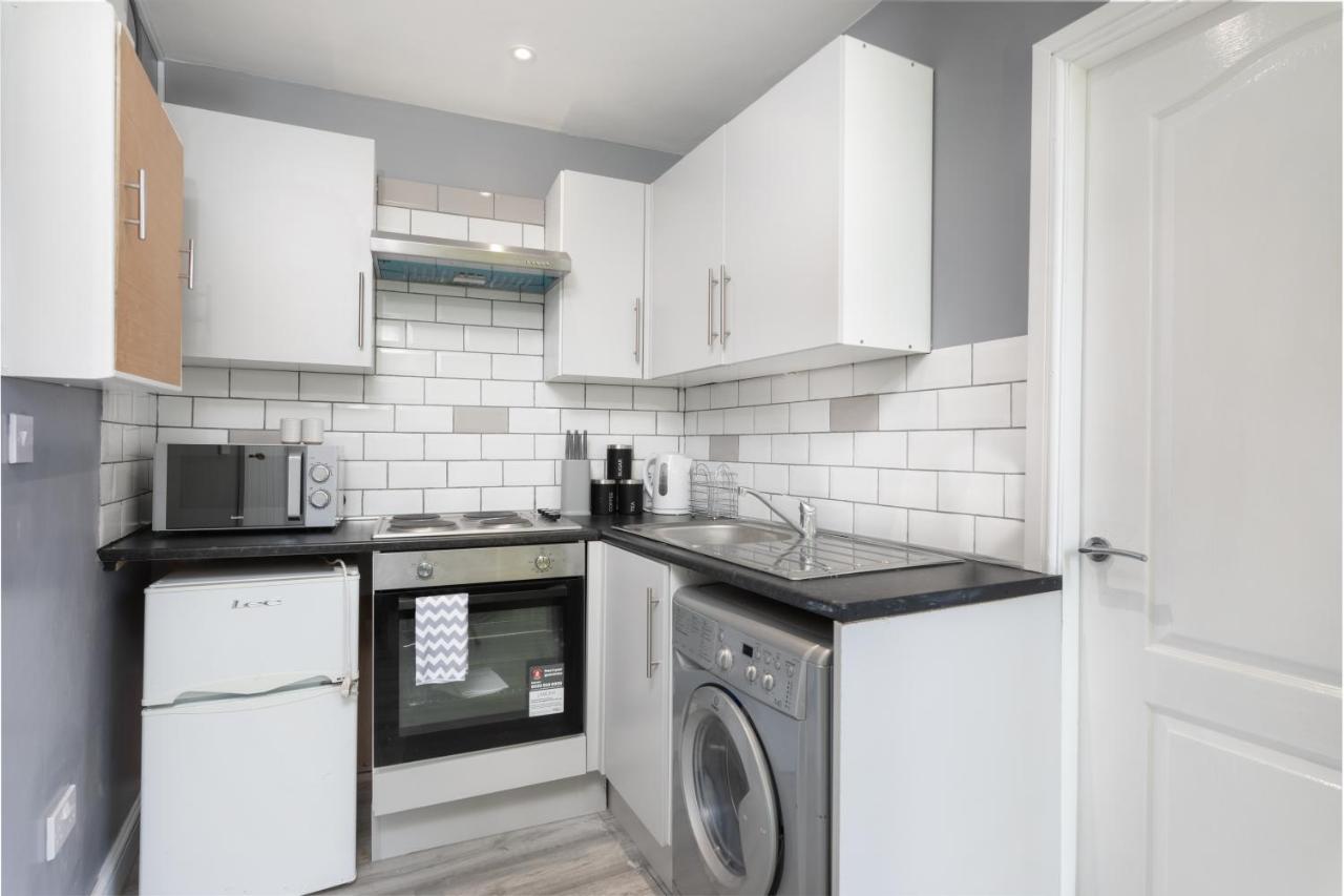 Luxe Living Apartment Стоктън он Тийс Екстериор снимка
